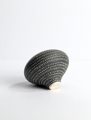 Image of Midi Black & White Sgraffito Vessel No2