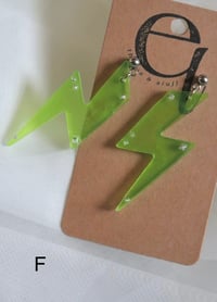 Image 3 of (glow in the dark) blitz ohrringe