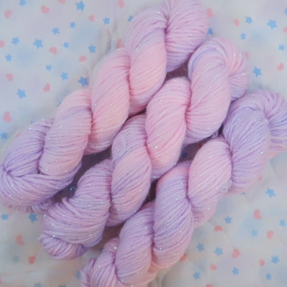 Iridescent Yarn: Lickety Split