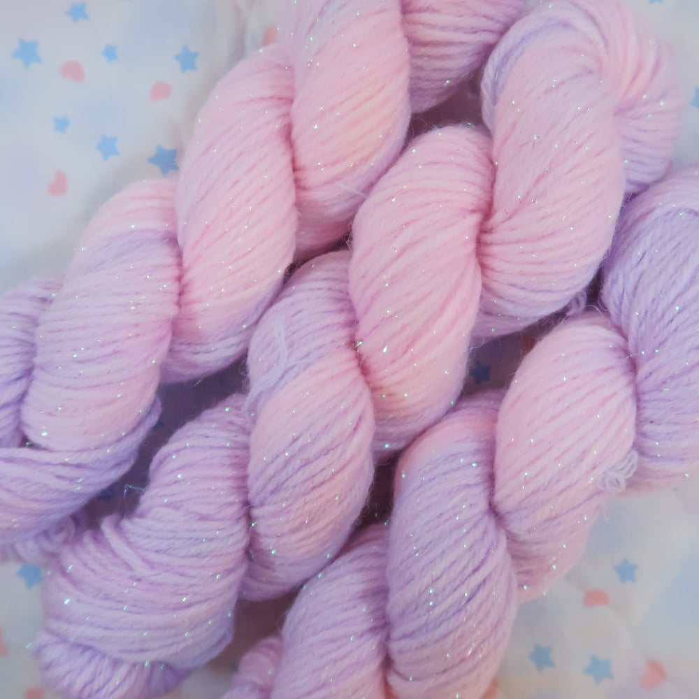 Iridescent Yarn: Lickety Split