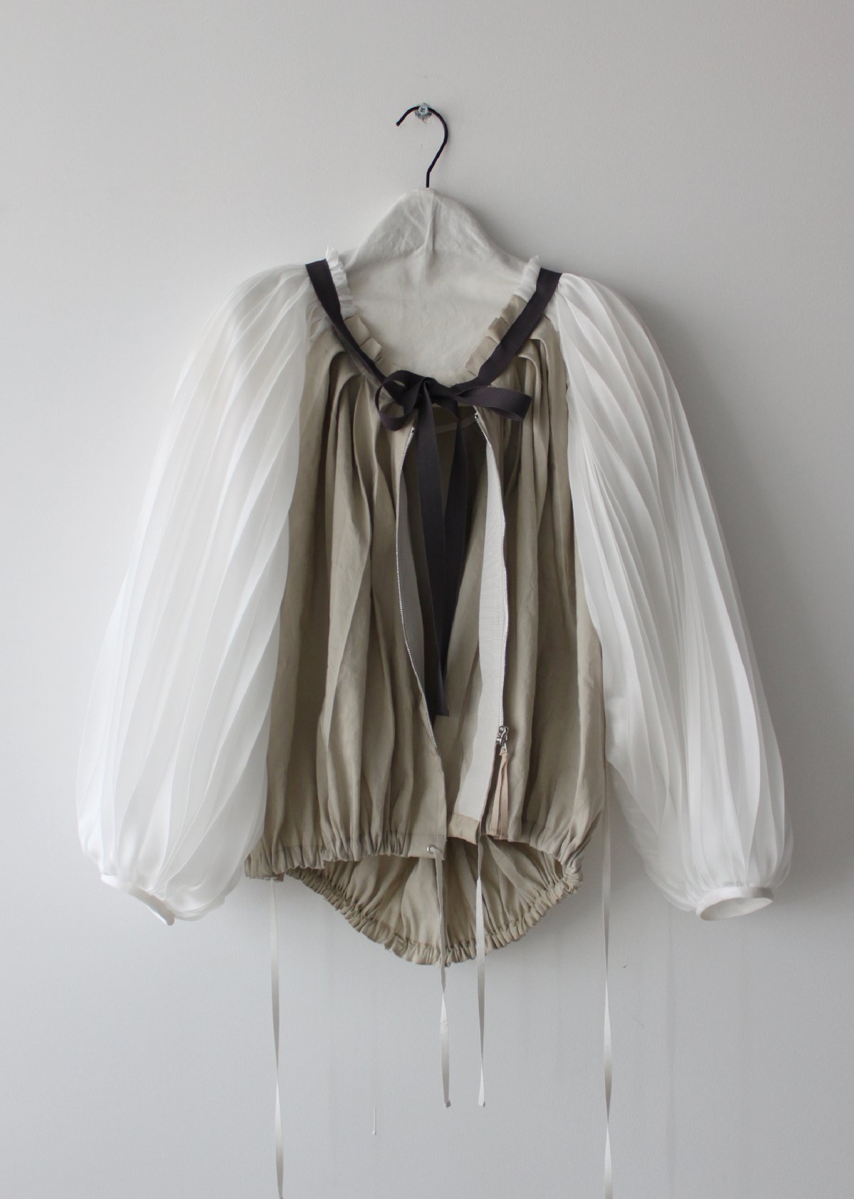 Prototype - Pleated sleeve jacket