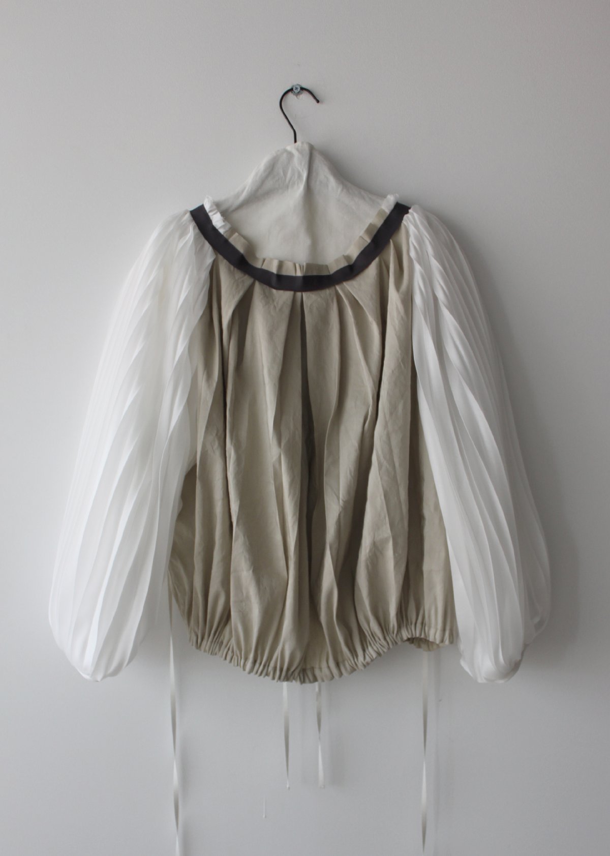 Prototype - Pleated sleeve jacket