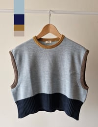 Image 1 of "JANE" VEST_100% EXTRAFINE MERINO light indigo PLANT DYED