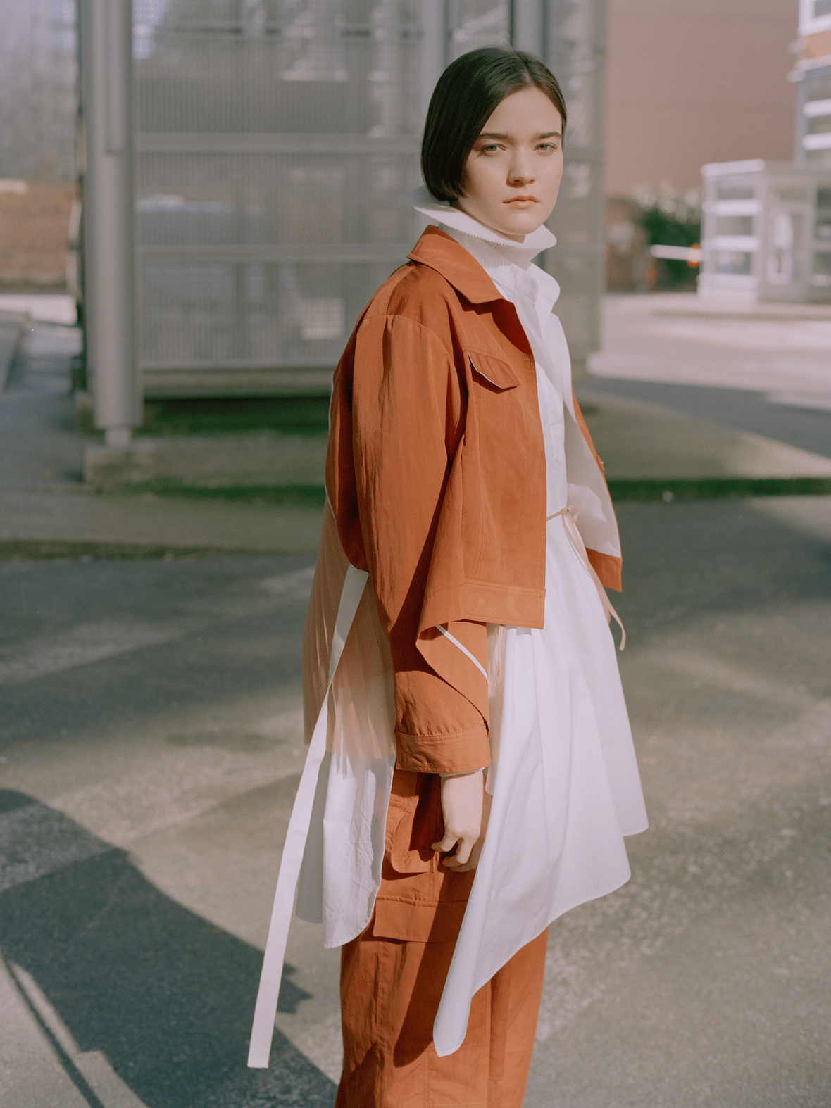 Prototype-artisanal dyed back pleated jacket