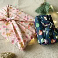 Image 3 of Furoshiki "féerie biscuitée" 70x70 cm