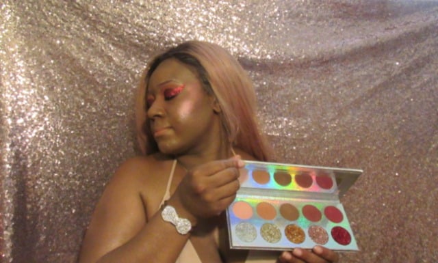 Image of 💎Glitter Eyz Eyeshadow Palette 