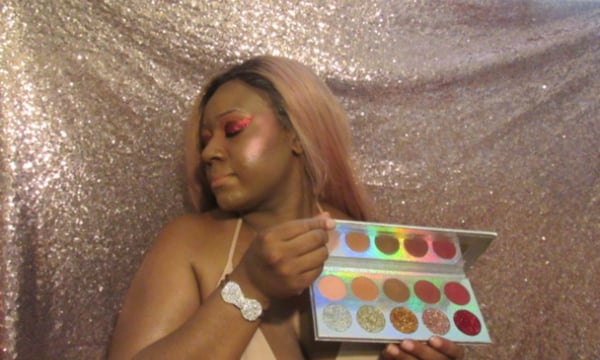 Image of 💎Glitter Eyz Eyeshadow Palette 