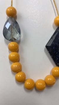 Image 3 of GARGANTILLA BRIGHT ORANGE