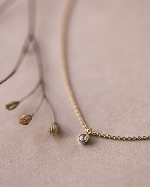 Image of 18ct yellow gold 3.0mm rose-cut diamond necklace - Milled edge setting 