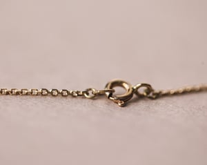 Image of 18ct yellow gold 3.0mm rose-cut diamond necklace - Milled edge setting 