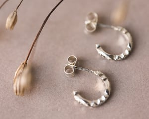 Image of 9ct White gold floral carved hoop earrings