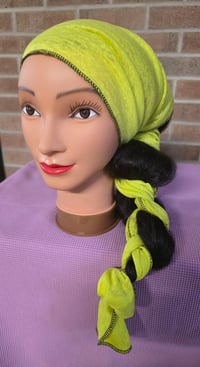Image 3 of Pure Linen Headscarf in Lemon Lime