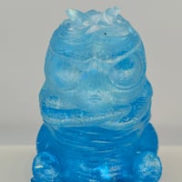 Gus- non glow-ice blue