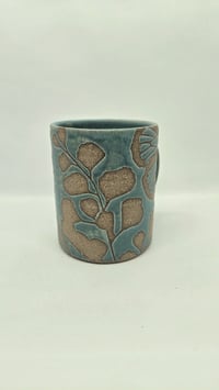 Image 2 of MONARCH MUG IN LEVI 