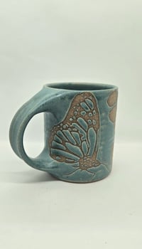 Image 3 of MONARCH MUG IN LEVI 
