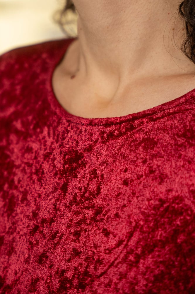 Image of Abito lungo in velluto rosso