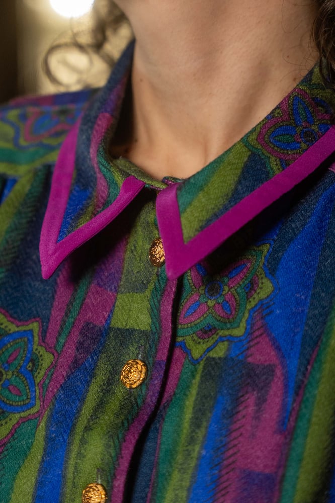 Image of Abito viola verde rosa