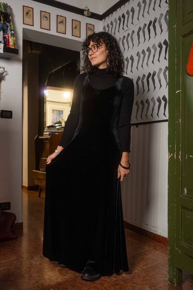 Image of Abito nero in velluto lungo