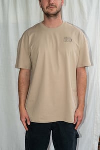 Image 1 of CAMISETA "KAREHARRIA" BEIGE