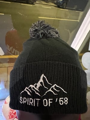 Image of Spirit of 58 ‘Mynydd’ Beanie in Bottle Green/off White 