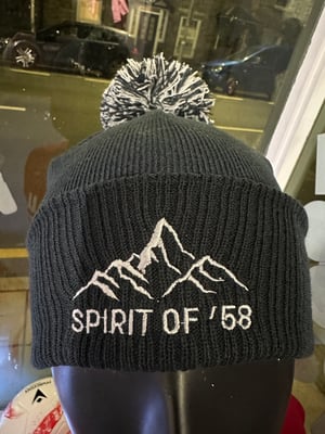 Image of Spirit of 58 ‘Mynydd’ Beanie in Bottle Green/off White 