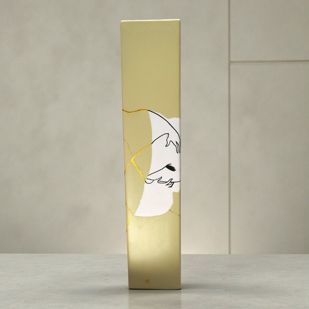 Image of “Hot Voltige” Vase: Rebirth in Gold and Ink