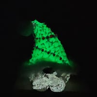 Image 2 of Tree Tinx - red/green