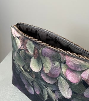 Image of Hydrangea, LARGE travel bag, make-up, toiletries zipper pouch