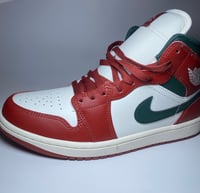 Image 4 of Jordan 1 