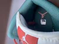 Image 10 of Jordan 1 