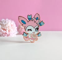 Sylveon Enamel Pin