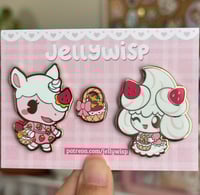 Image 2 of Alcremie Enamel Pin
