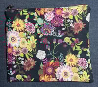 Image 2 of Backyard Safari Bag 