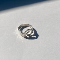 Image 3 of SWIRL RING (P)