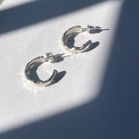 Image 5 of MOLTEN HOOPS