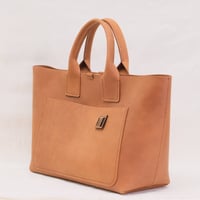 Image 4 of Large Travel Tote low in vintage light brown