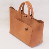 Image 6 of Large Travel Tote low in vintage light brown