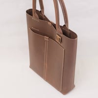 Image 5 of Bag 154 in vintage brown