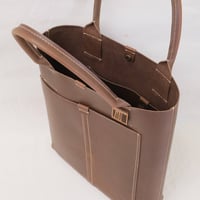 Image 6 of Bag 154 in vintage brown