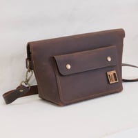 Image 2 of Commuter in dark reddish brown