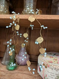 Image 1 of Guirlande de Gui en laiton et perle 