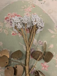 Image 2 of Fleurs de Noël en perle 