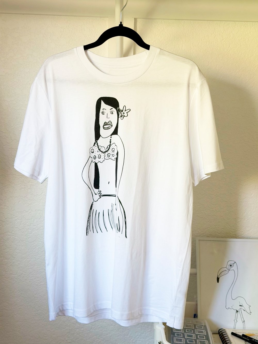 Hula Girl - Unisex organic cotton t-shirt