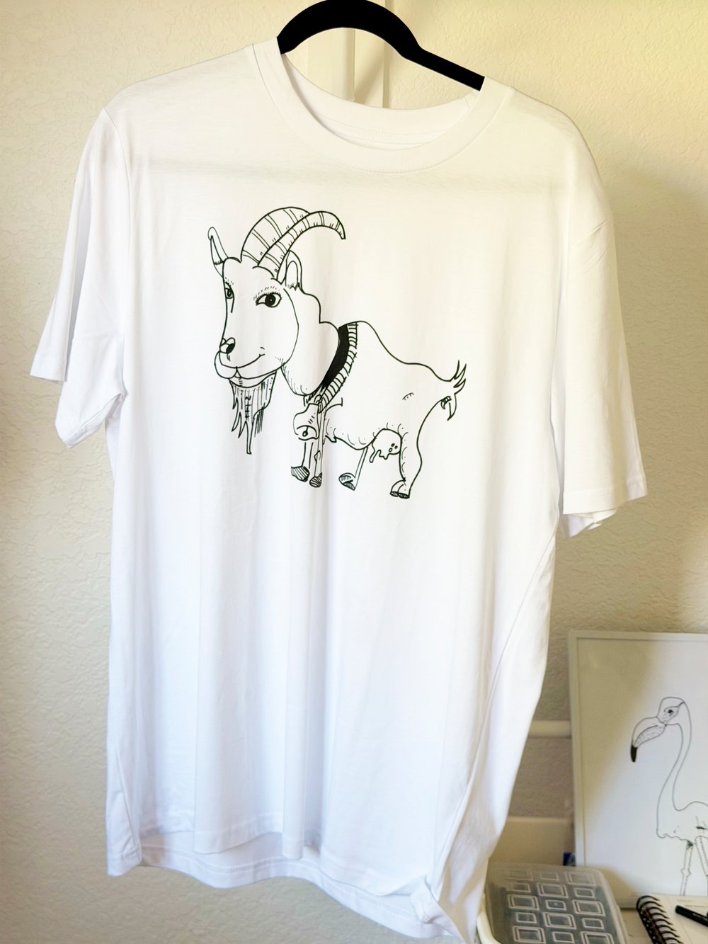HAPPY GOAT - UNISEX ORGANIC COTTON T-SHIRT