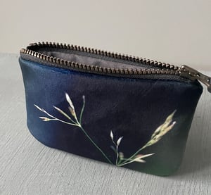 Image of Twiggery, velvet zipper purse - fits cards