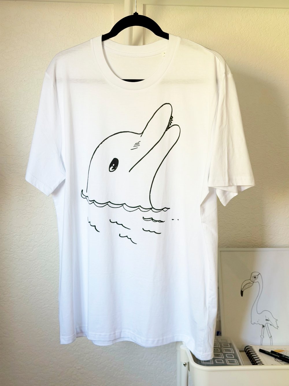 HEY DOLPHIN! - Unisex organic cotton t-shirt