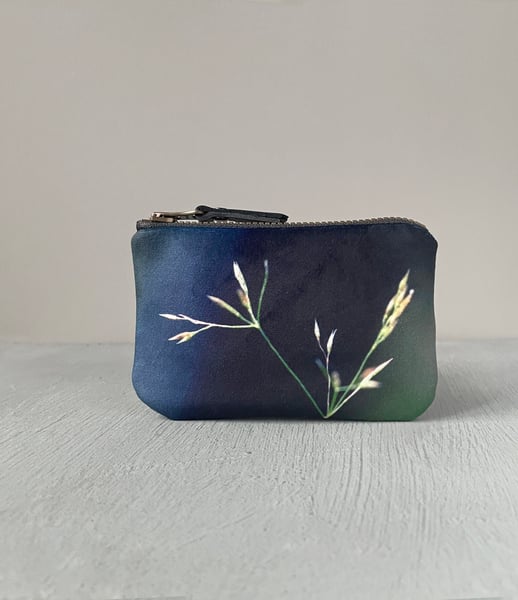 Image of Twiggery, velvet zipper purse - fits cards