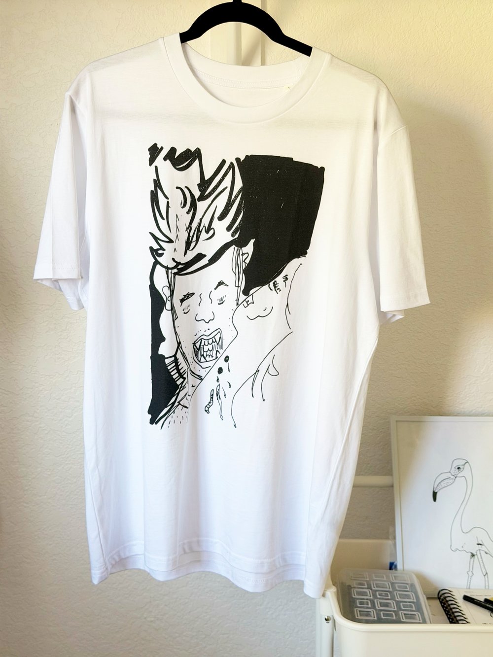 Vampire Kiss - Unisex organic cotton t-shirt