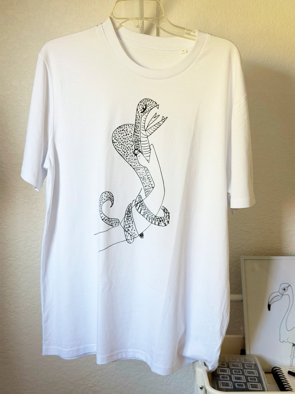 Hand With A Snake - Unisex organic cotton t-shirt