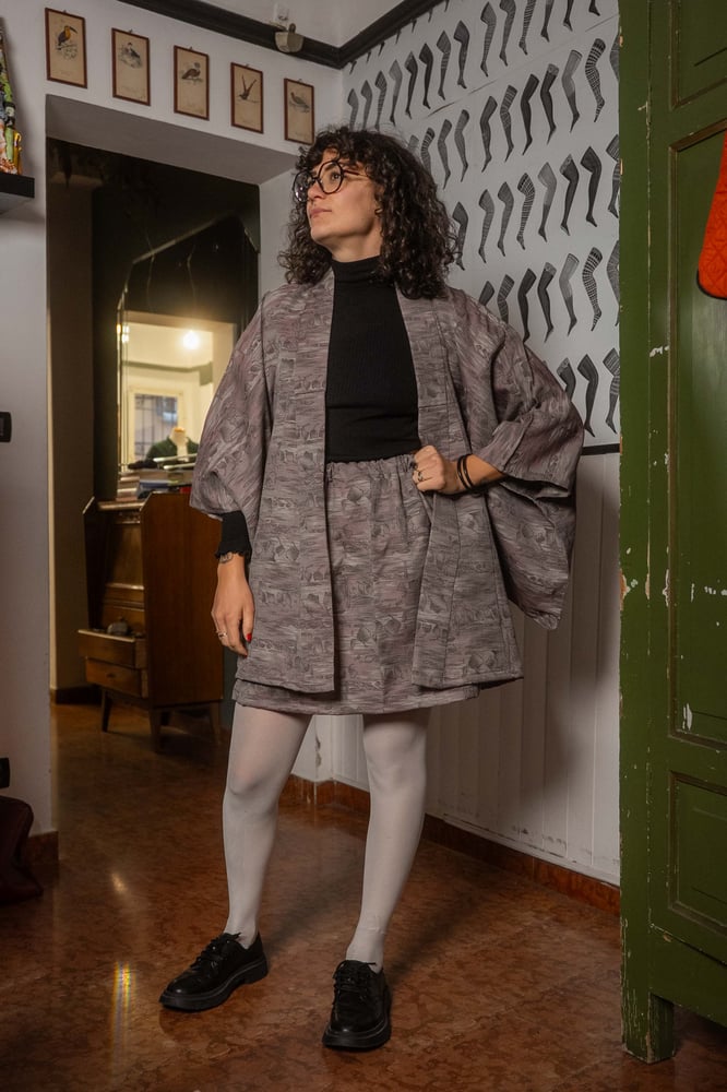 Image of Kimono Grey floral